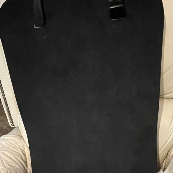 Jaguar , rear seat organizer, leather w/ white stitch detail - Picture 5 of 7